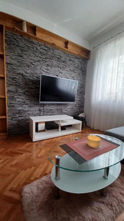 شقة بولا  في Apartman Dora المظهر الخارجي الصورة