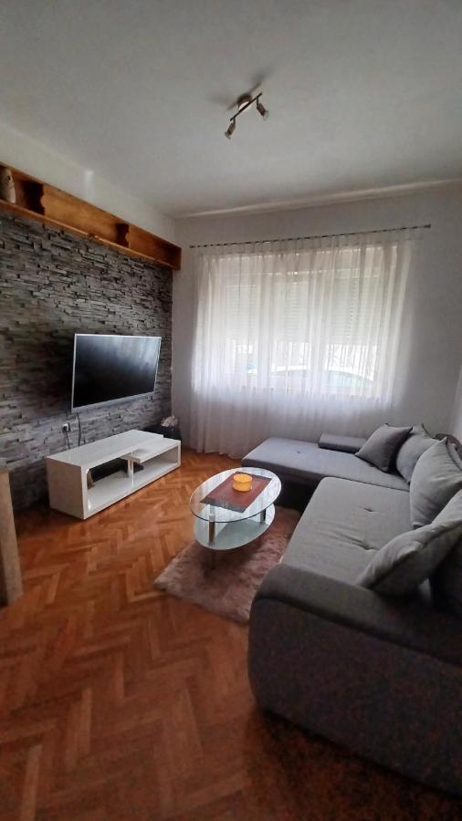 شقة بولا  في Apartman Dora المظهر الخارجي الصورة