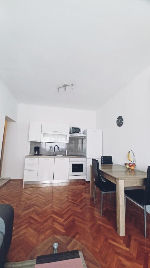 شقة بولا  في Apartman Dora المظهر الخارجي الصورة