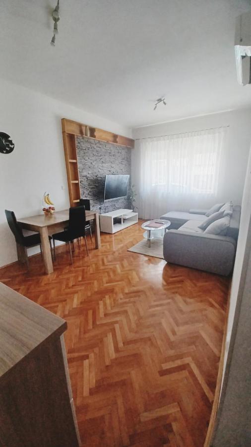 شقة بولا  في Apartman Dora المظهر الخارجي الصورة